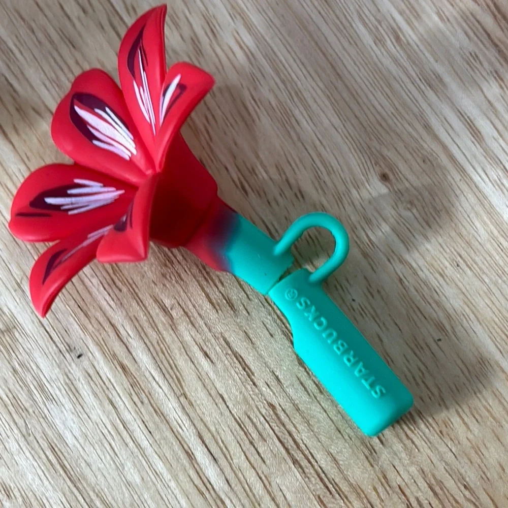New STARBUCKS 24oz Floral Tumbler with Flower Straw Cover